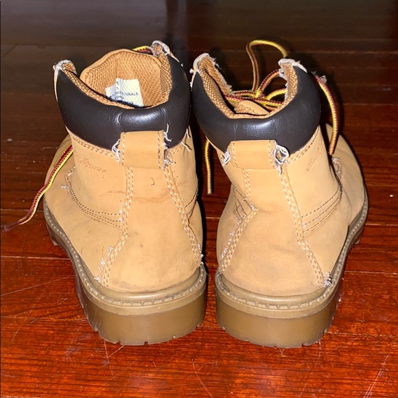 Boys size 1 work boots - Picture 3 of 5